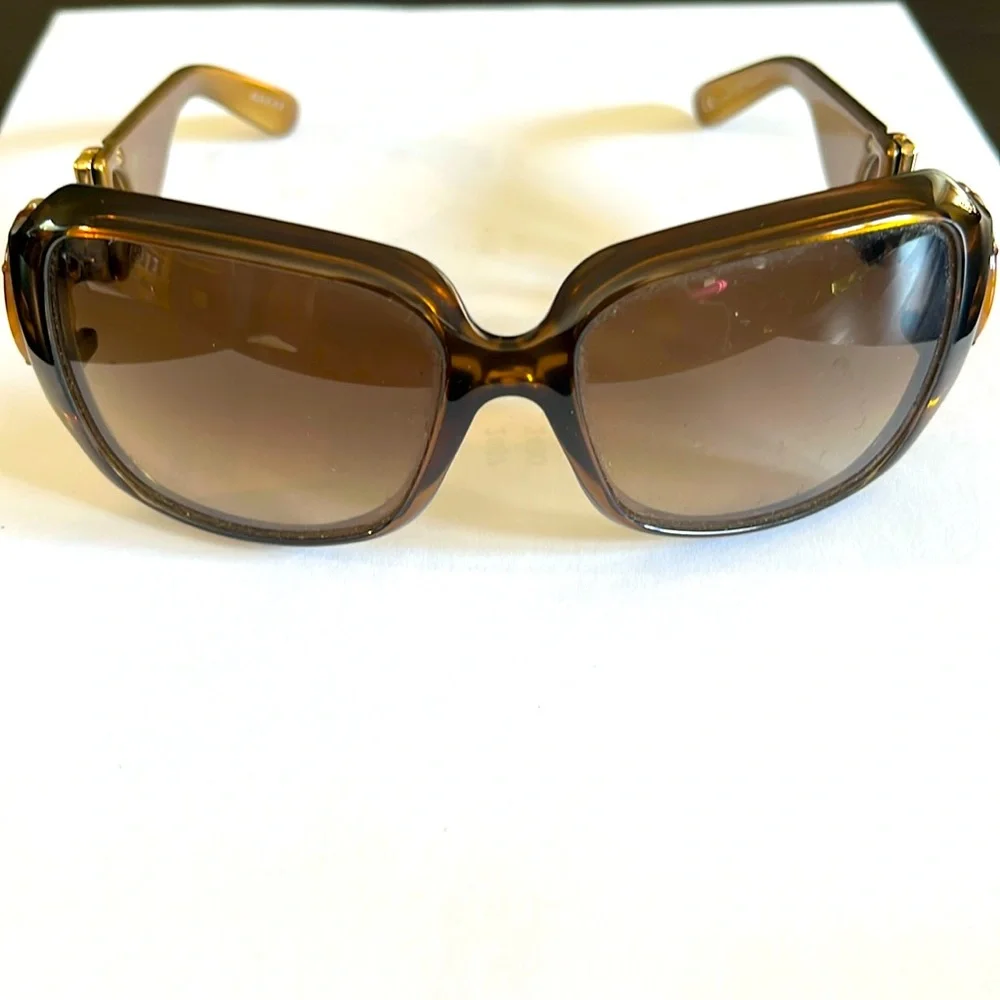 Gucci - Sunglasses - Picture 1 of 6
